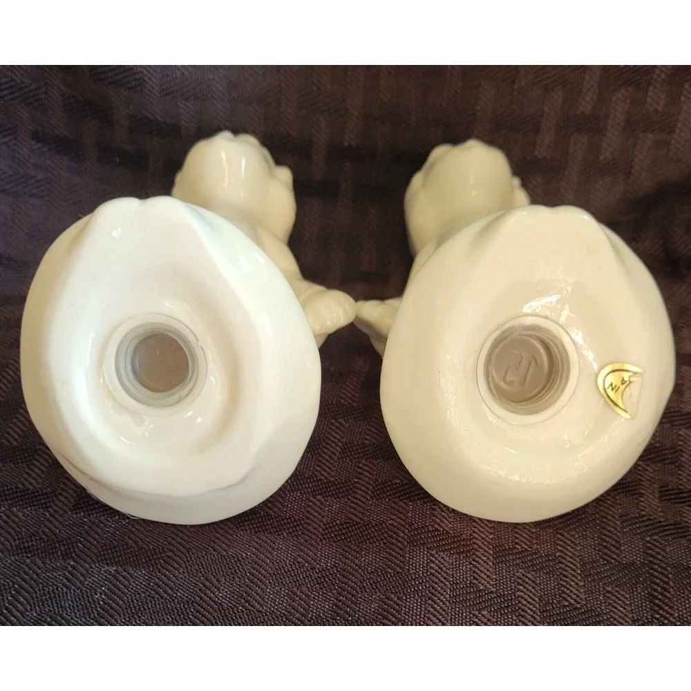vintage angel salt and pepper shakers‎